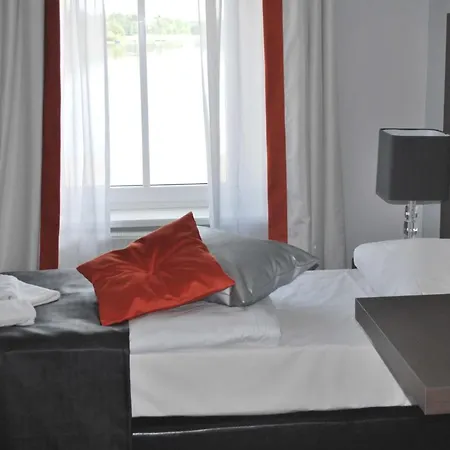 Seehotel * Krakow am See